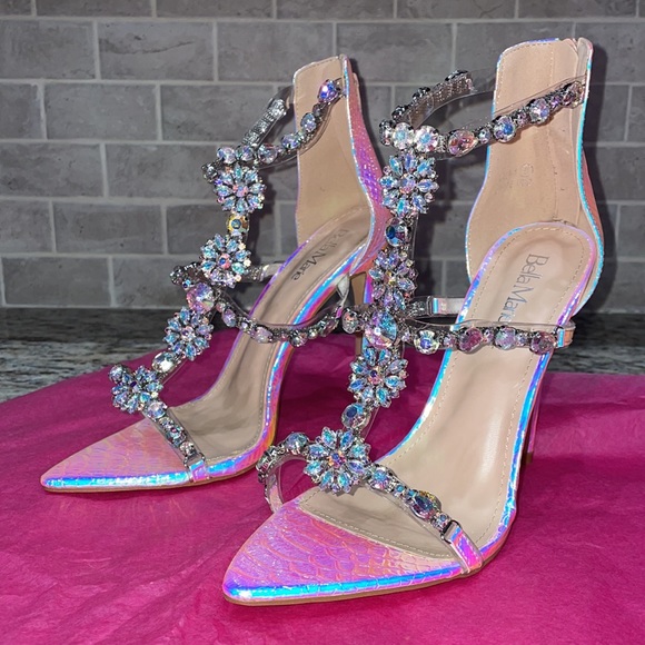 Stunning jeweled heels - Picture 3 of 9